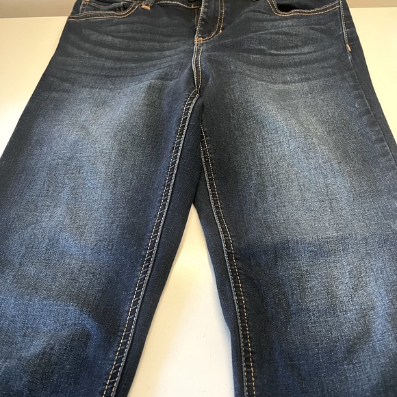 Prosperity Distressed 28 P Stretch 23” Inseam 9” Rise 5” W Hem - Picture 1 of 5